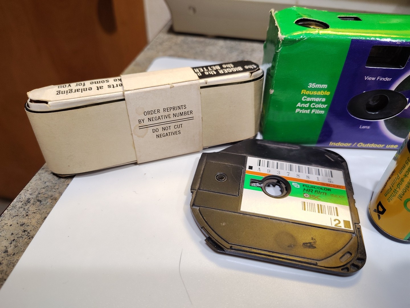 Vintage Kodak 35mm Film Roll Display Only – Cameras Kodachrome Ektachrome