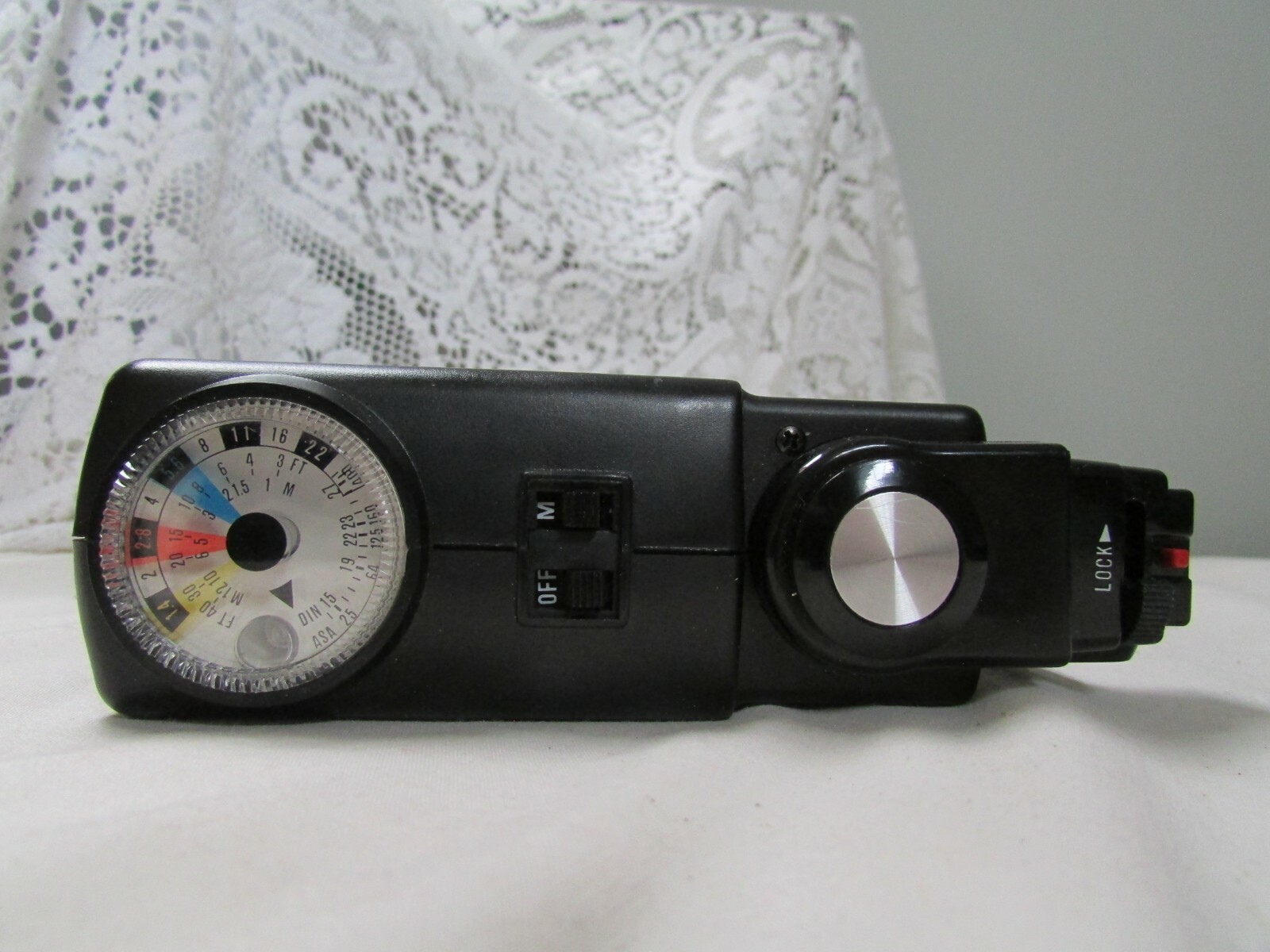 Vintage Vivitar auto 292 Flash for Canon Camera
