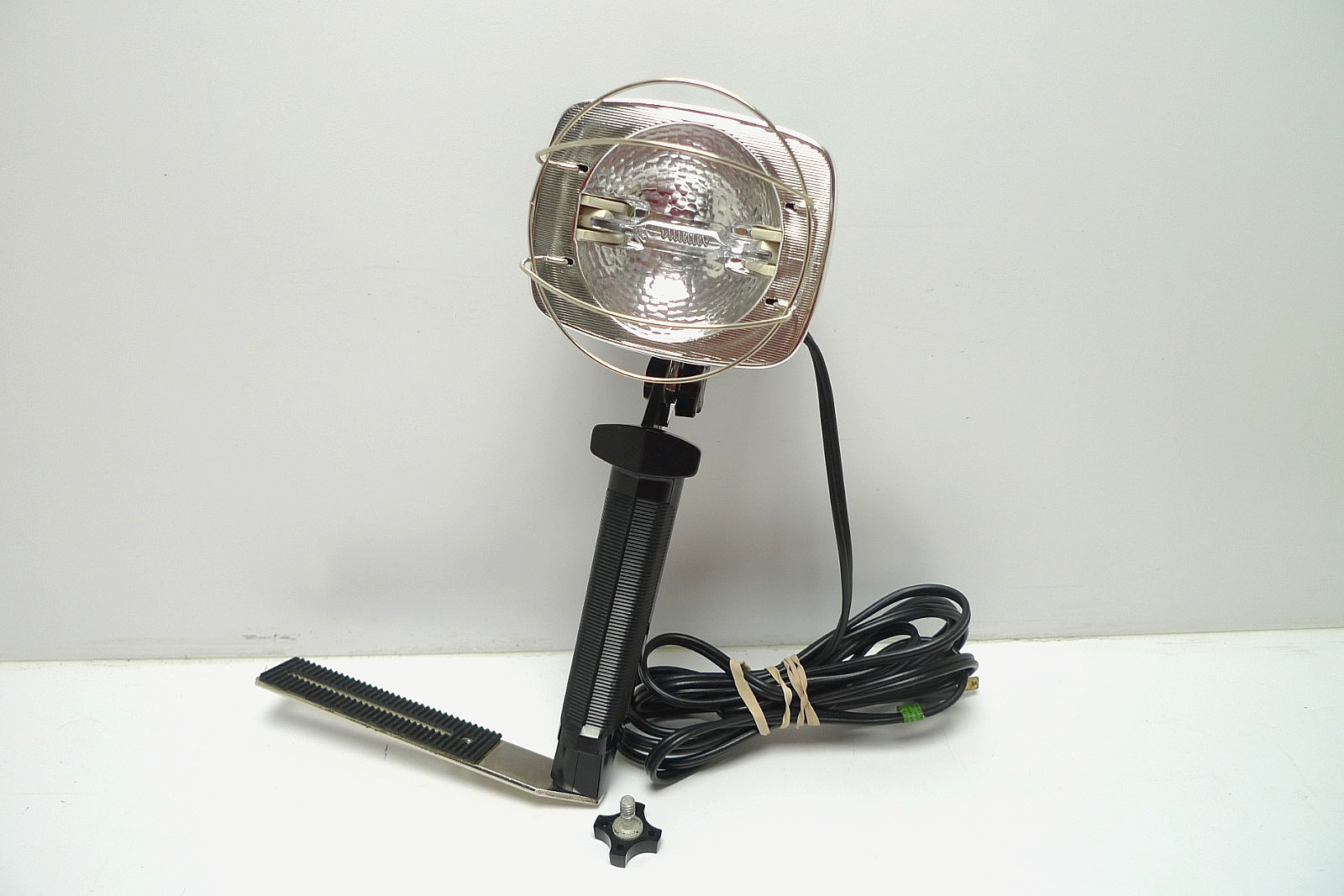 Sylvania Vintage Sun Gun II SG-55 Wired Movie Light w/ Documents