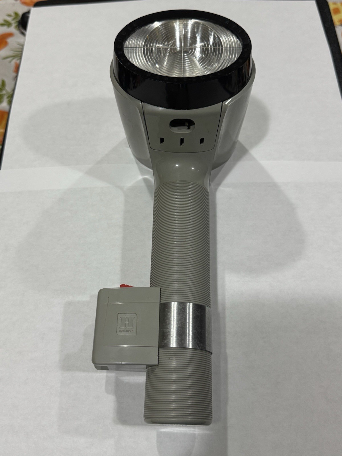 Honeywell Model 65D camera flash in excellent vintage condition.