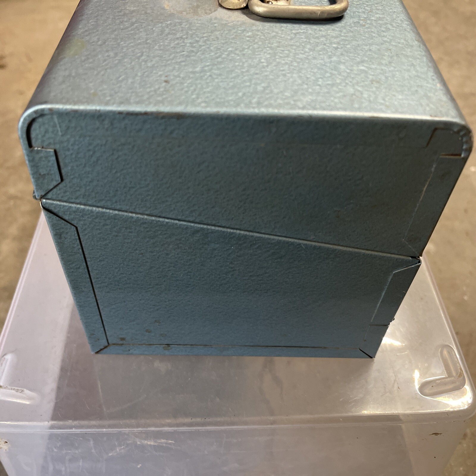 Vintage Logan de Luxe Movie Reel Chest Holds 12 5″ Canisters