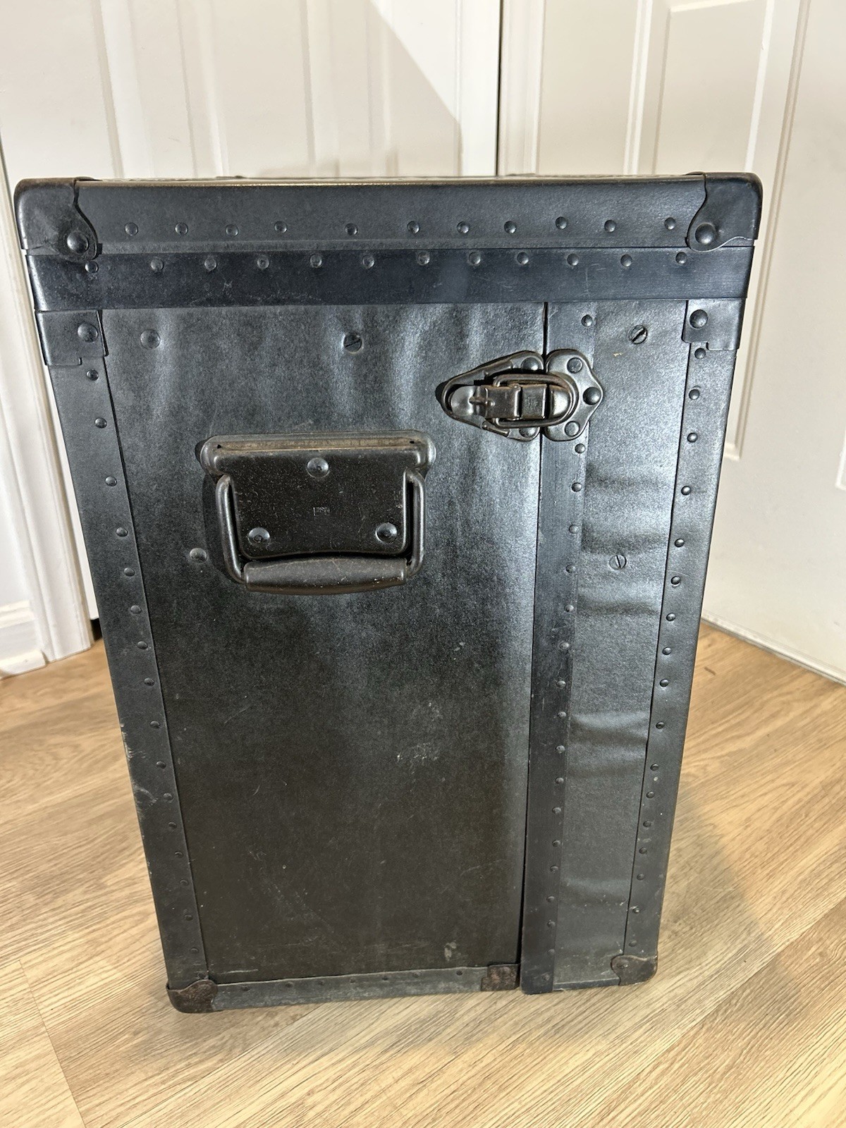 Vintage Bach Auricon Sound-on-Film Equipment Case – Hollywood CA – No. 3