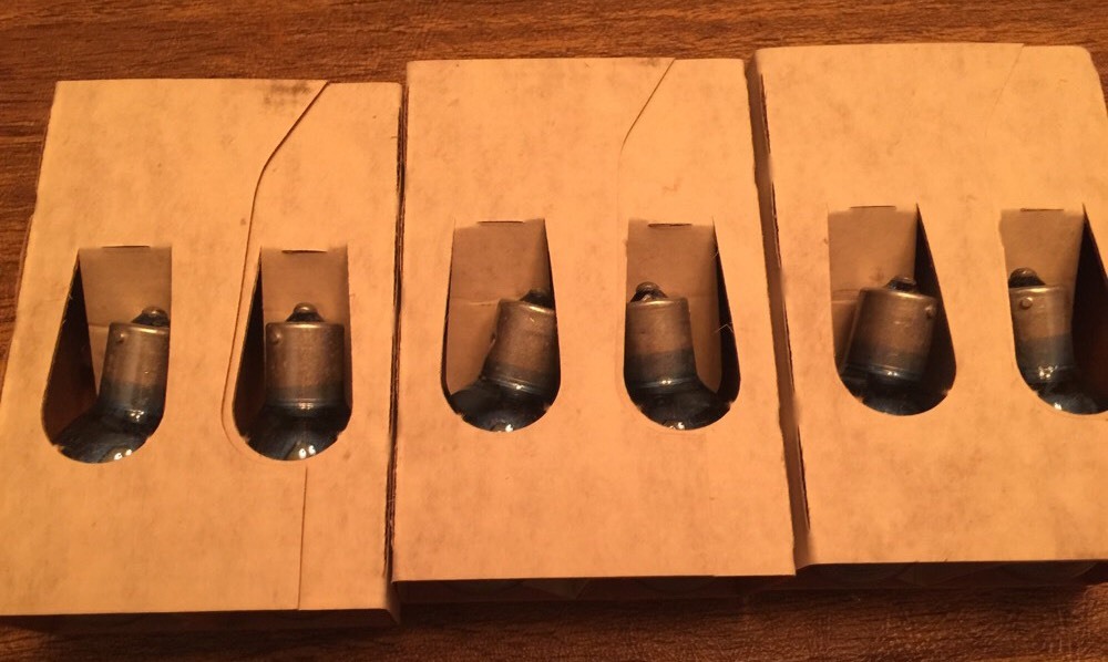Vintage GE 5B Blue Flashbulbs – Complete Original Box General Electric 12 Bulbs