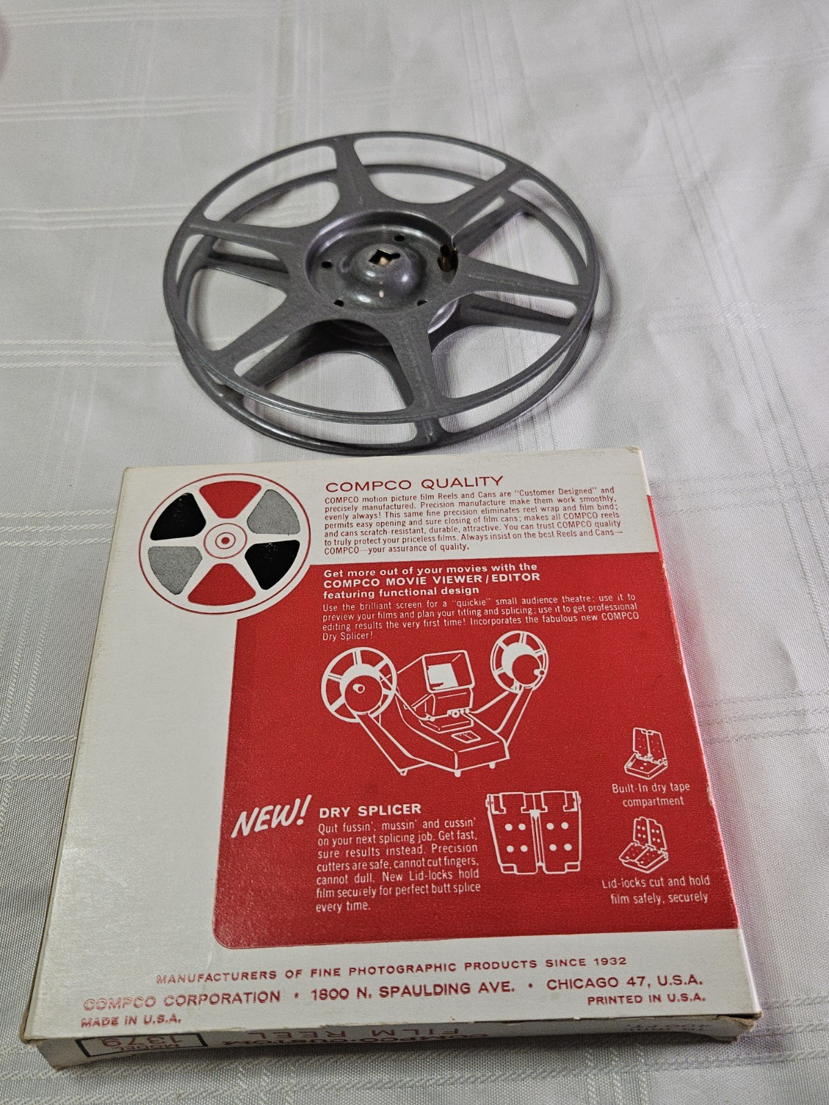 Vintage Compco Corp 7″ 1679 Metal Film Movie Projector Reel Grey Empty
