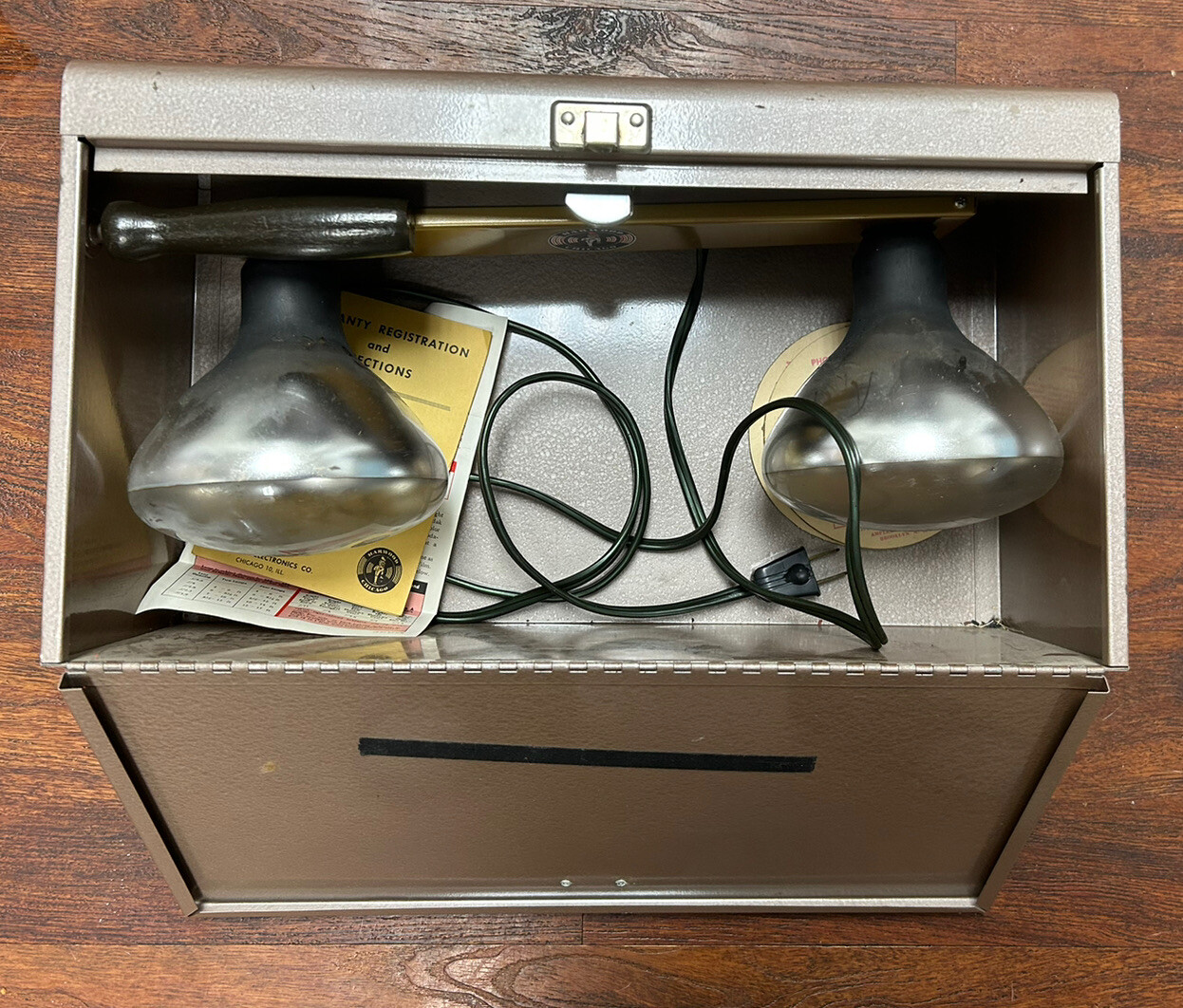 Hardwood Chicago Photo Lights Vintage Lighting Box Photo flood PH375/34R4