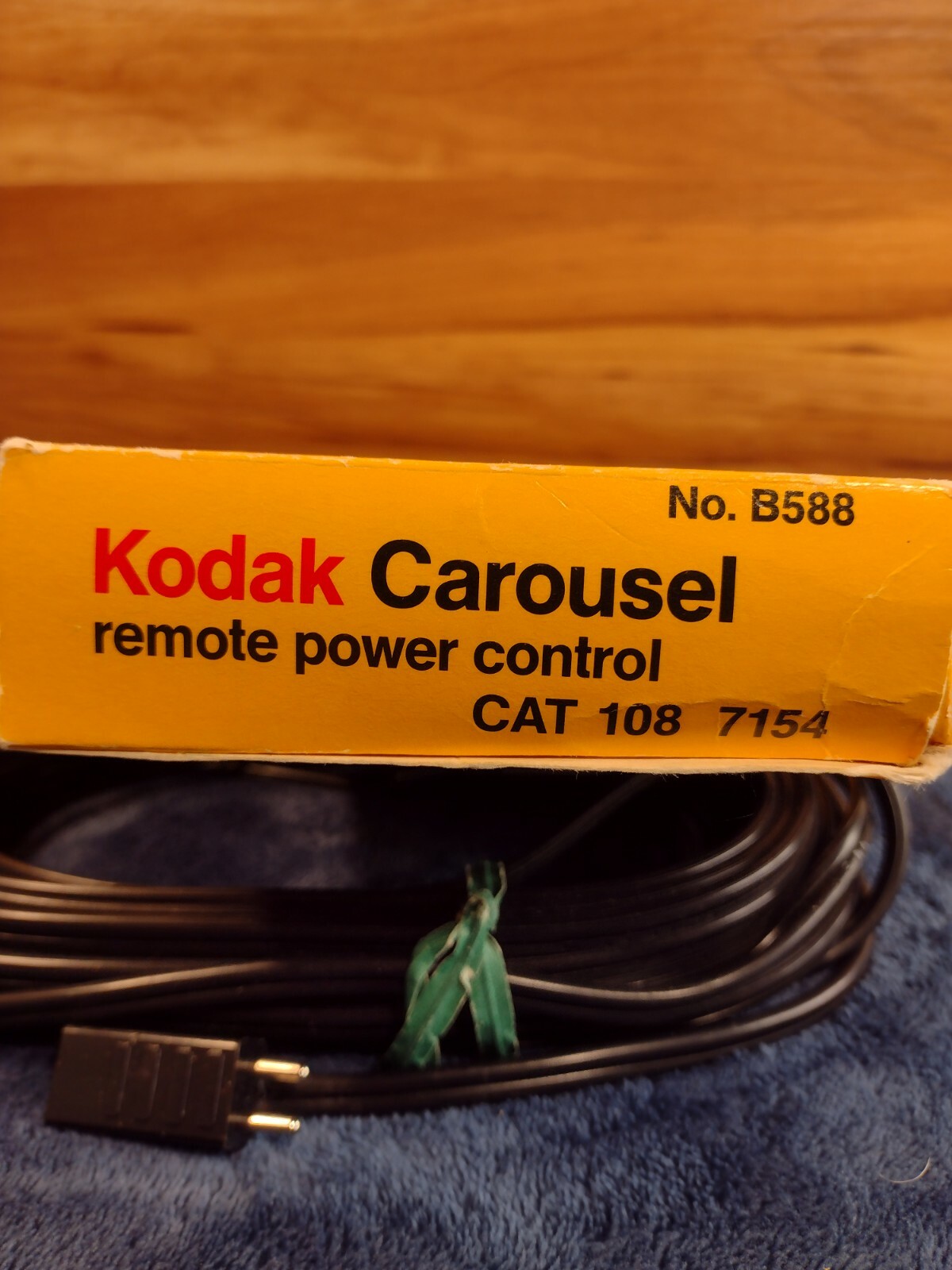 KODAK SLIDE CAROUSEL REMOTE POWER CONTROL # B588 CAT 108- 7154