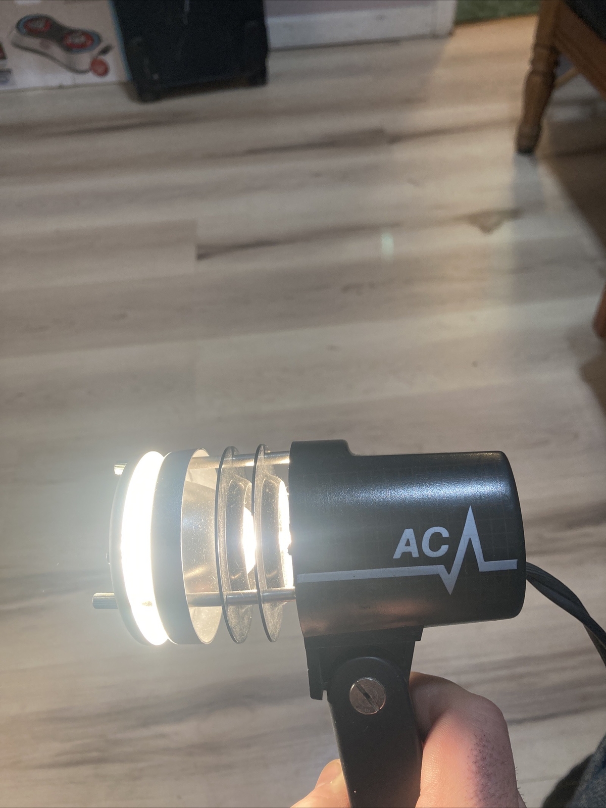 HARWOOD PLUS POWER V-150AC VIDEO CAMERA LIGHT