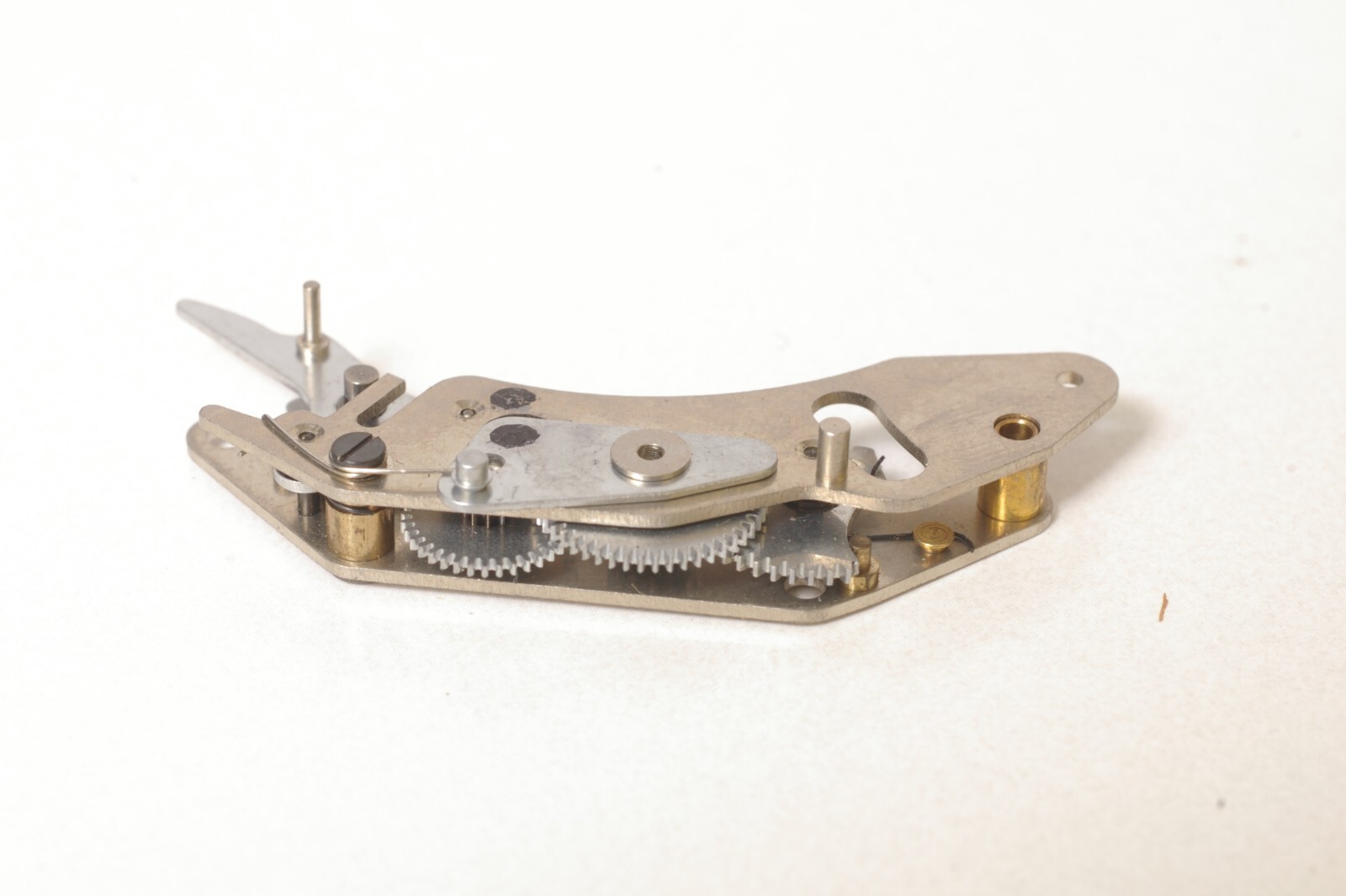 F92046~ Copal No. 1 Shutter Escapement Replacement Part – New Old Stock