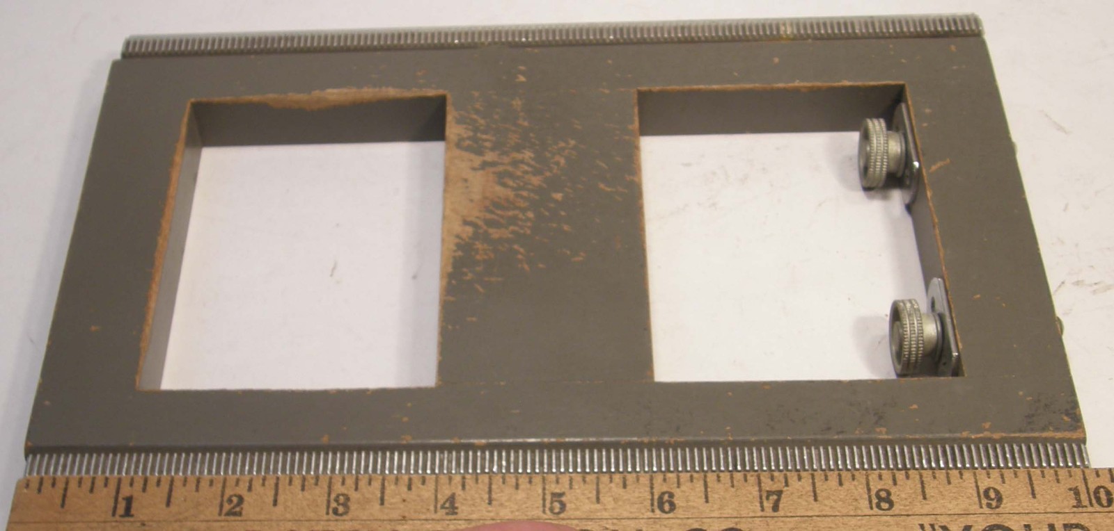 VINTAGE WOOD FOCUSING RAIL EXTENSION FOR LARGE FORMAT CAMERA GRAY PAINT 10″ X 6″