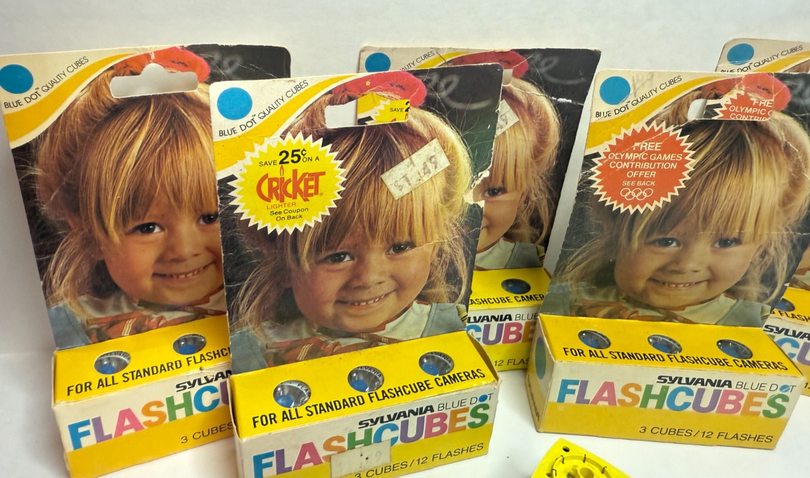Vintage – Sylvania Blue Dot Flashcubes. 20 cubes 84 flashes