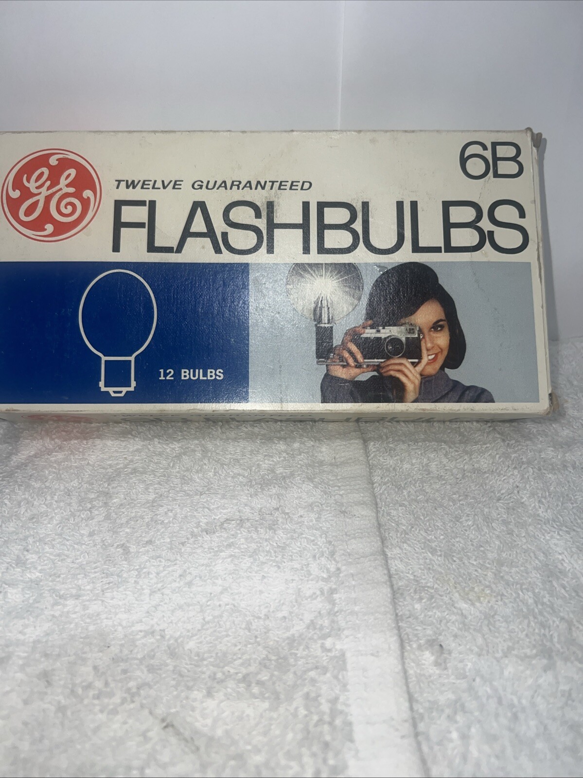 Vintage GE Flashbulbs #6B General Electric Qty 12 bulbs in the box