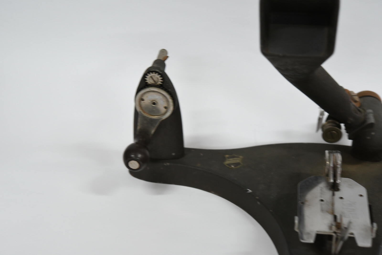Vintage Bell and Howell Standard 8mm Film Viewer/Editor/Splicer Model: 136 -RARE