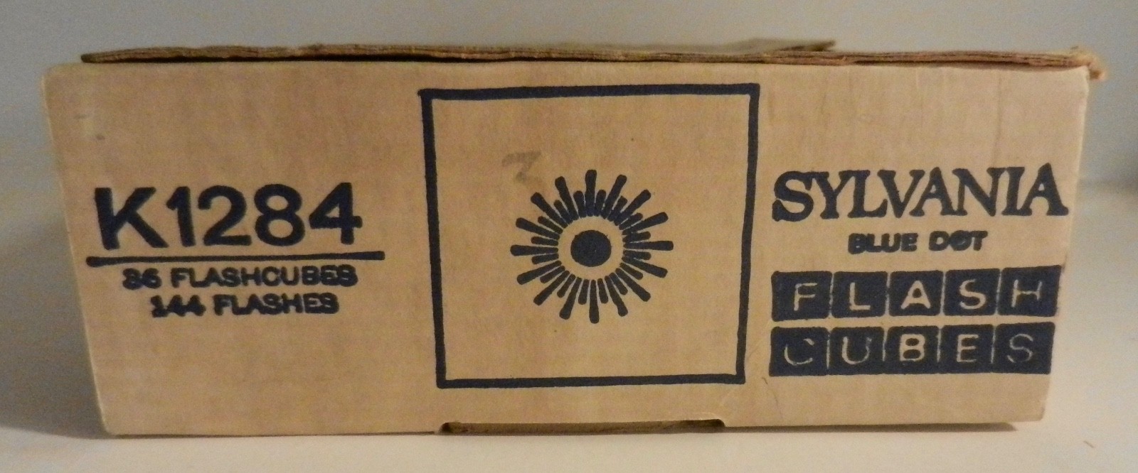 Vtg New Old Stock Box Sylvania Flash Cubes Blue Dot 24 Flashcubes Store Display