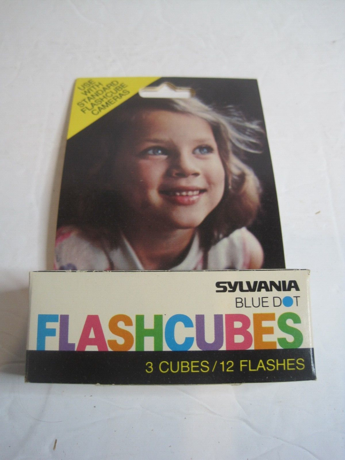 Sylvania Blue Dot MAGICUBES Camera Flash Cubes 3-Pack 12 Flashes