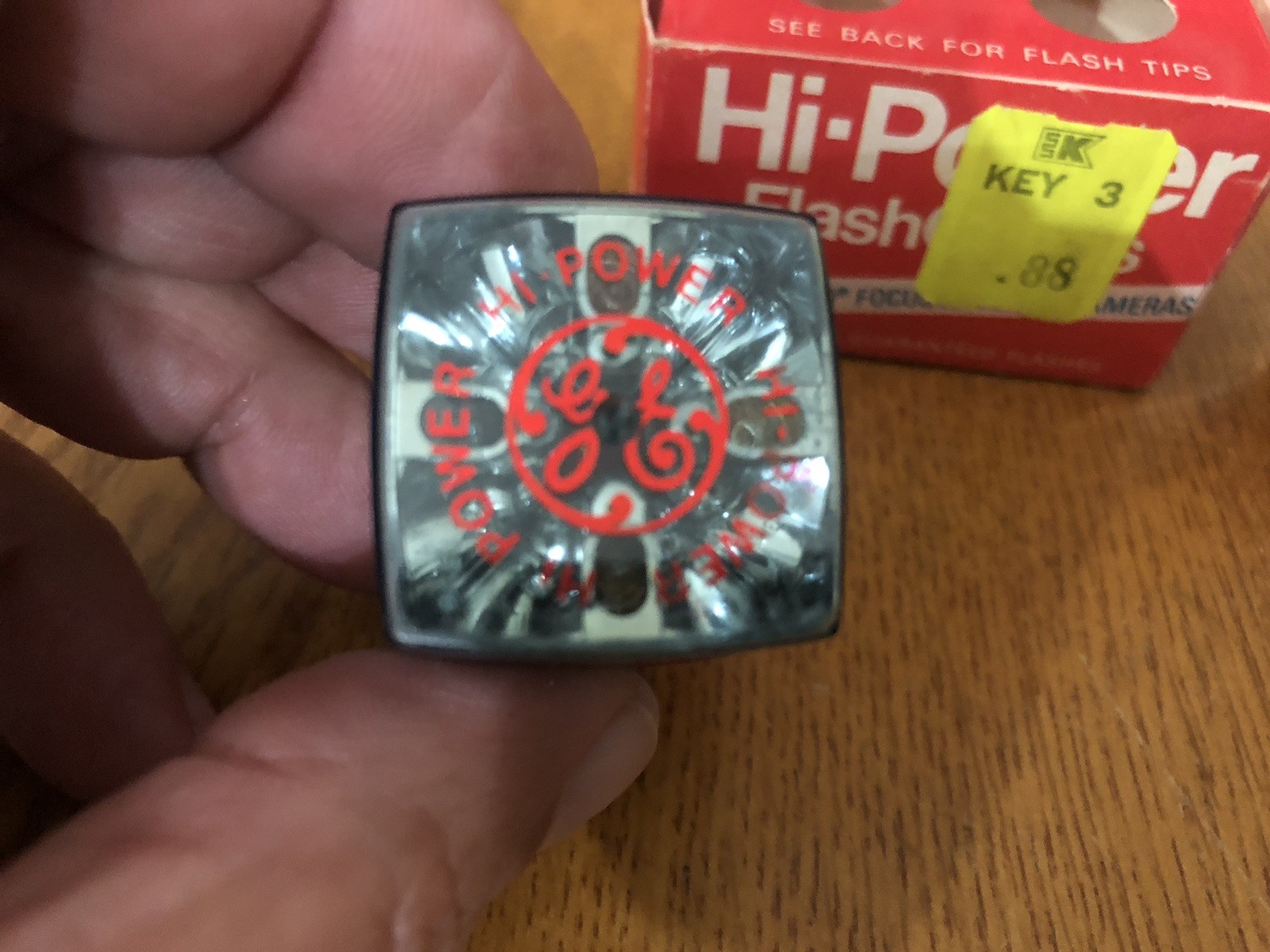 VINTAGE GE GENERAL ELECTRIC HI-POWER FLASH CUBES IN ORIGINAL PACKAGE USA MADE