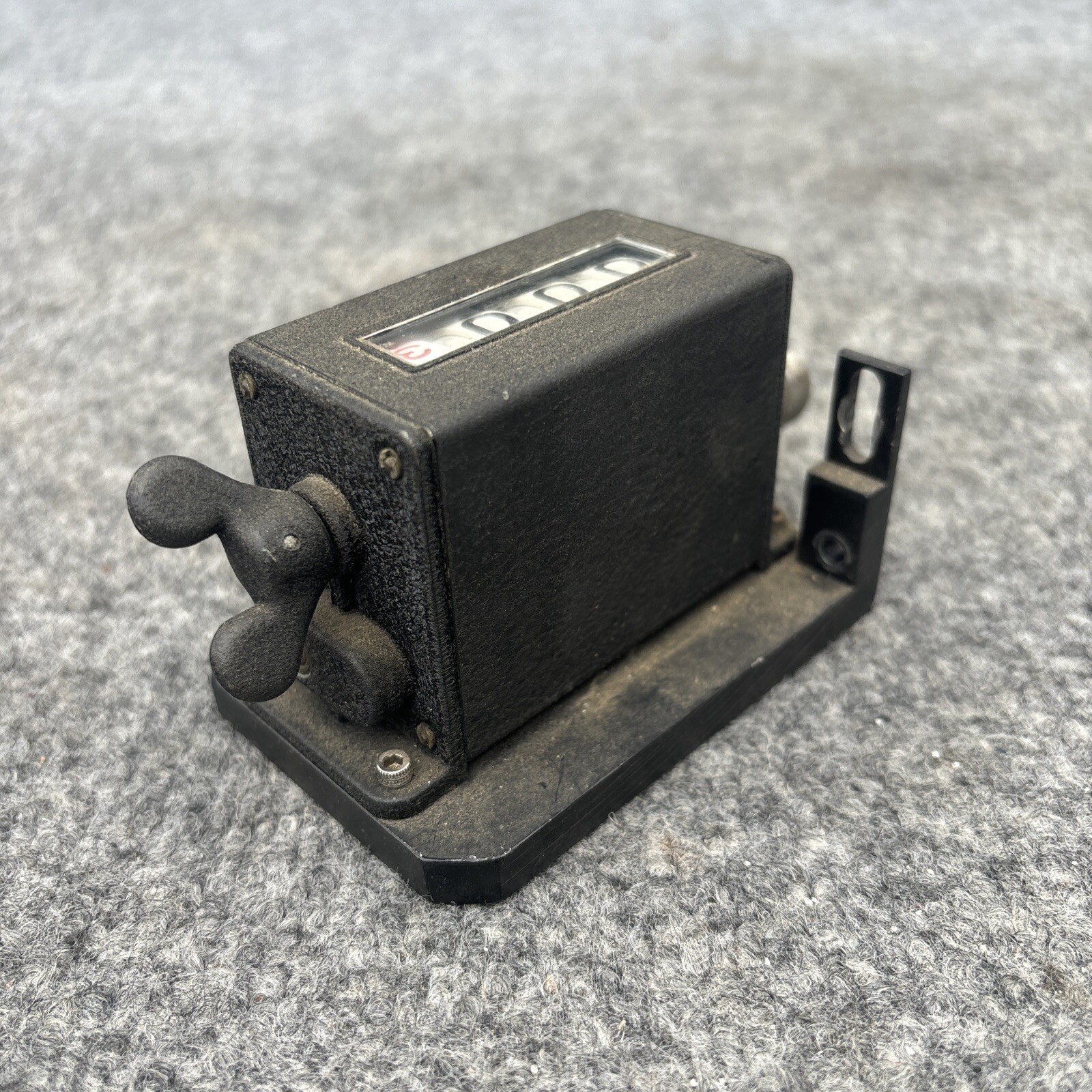 Veeder-Root CV-292-H6024 Vintage 4 digit Analog Counter Used