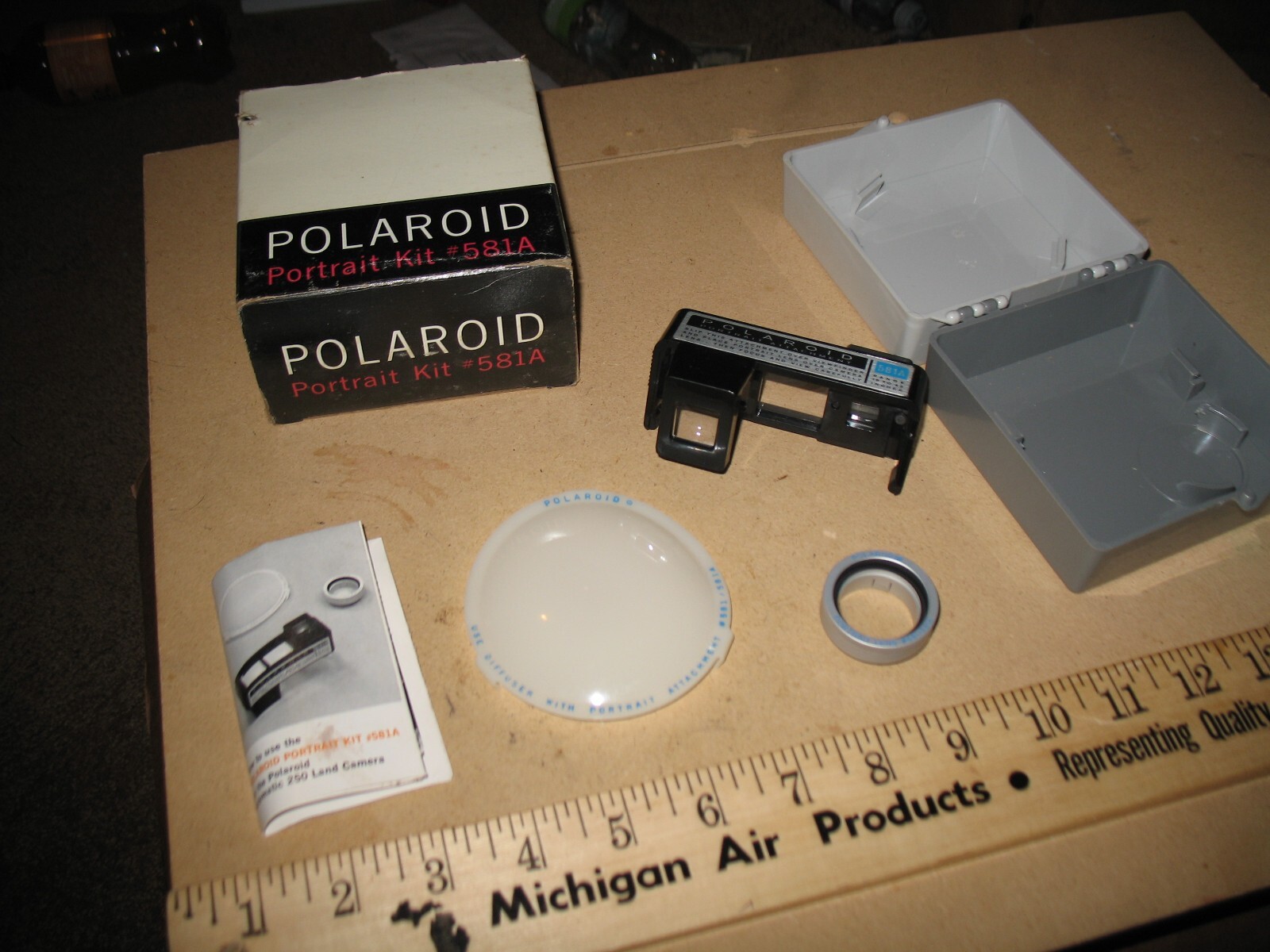 VTG NOS POLAROID 250 PORTRAIT KIT #581A FOR COLOR PACK CAMERAS