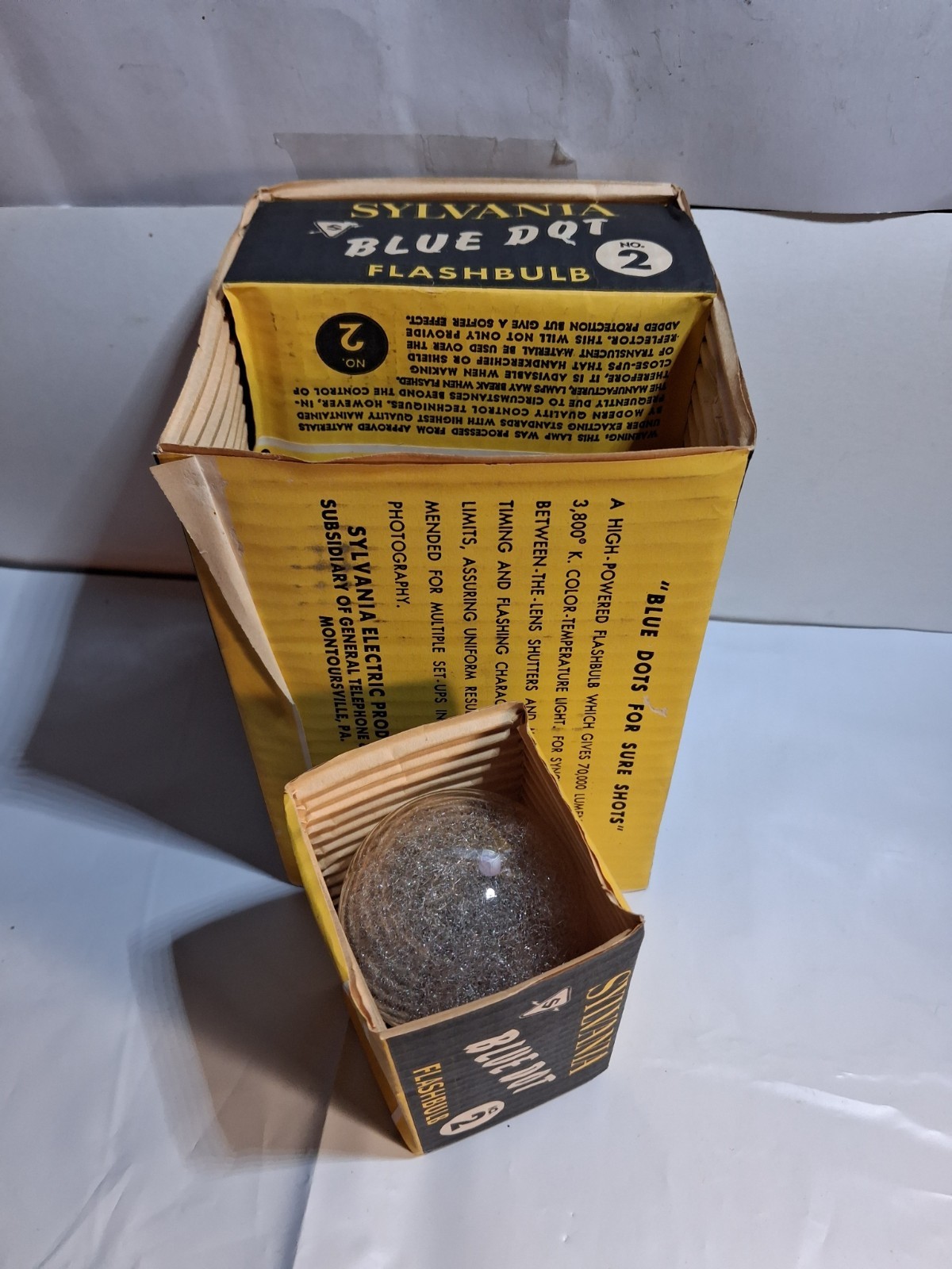 Sylvania Wabash Superflash No. 2 flashbulbs 6pk