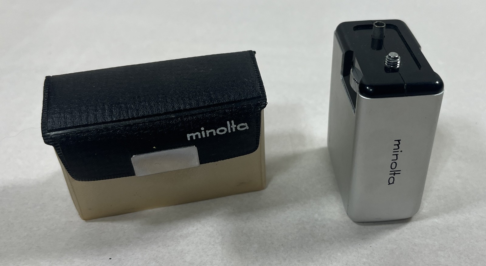 Minolta MG-S Cube Gun Flash For Minolta 16MG-S Camera – With Case