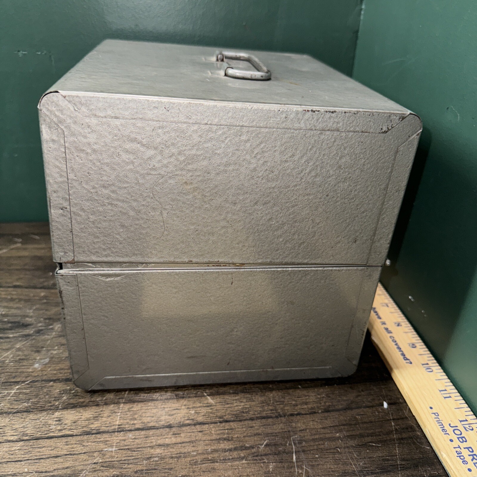 Vintage 8 mm carry case 12 slots and six reels with Splicer