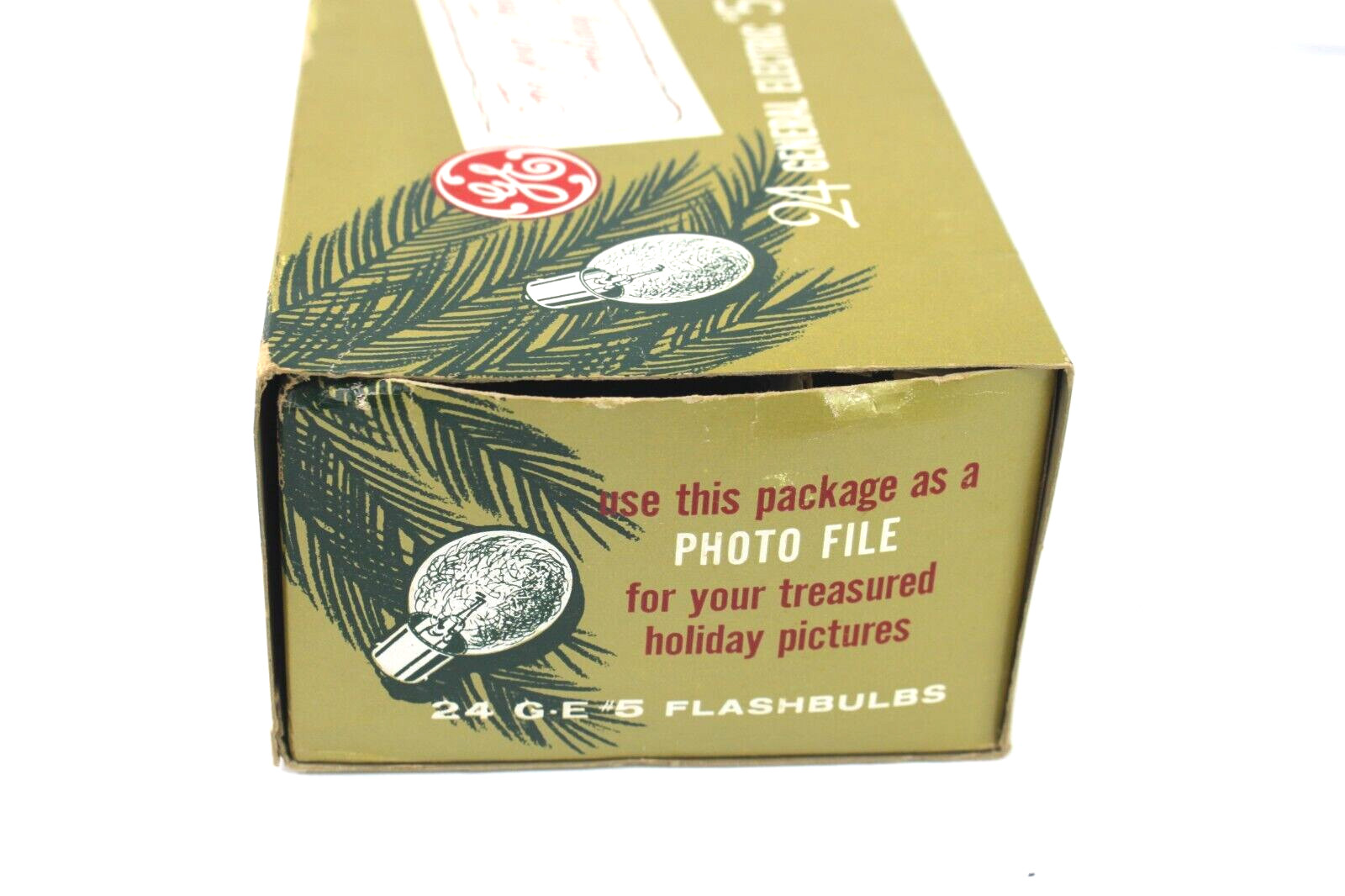 NOS GE #5 Flash Bulbs in Vintage Holiday Photo File Box, 15 bulbs total