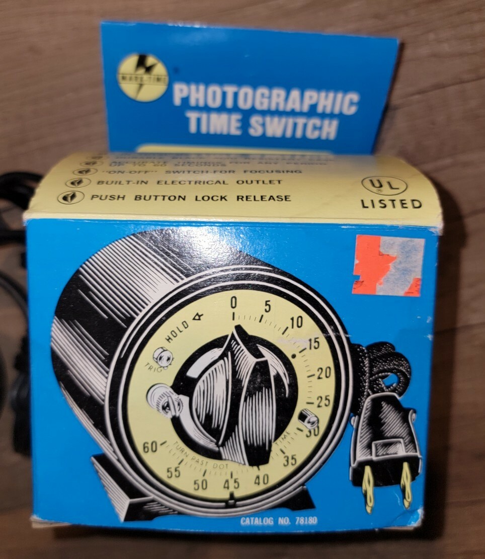 Vintage MARK-TIME PHOTOGRAPHIC TIME SWITCH w/ LUMINESCENT DIAL CAT# 78180