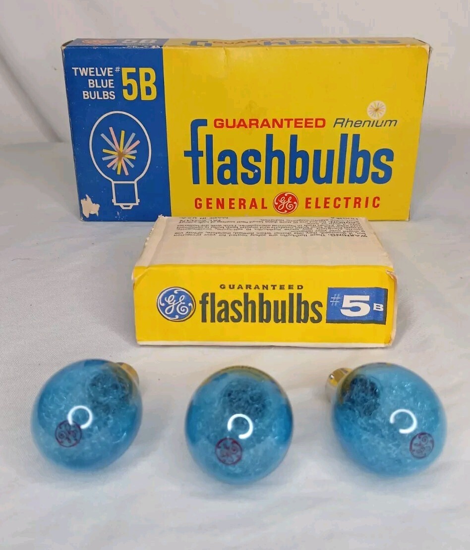 Vintage General Electric GE 5B Blue Camera Flash Bulbs – 3 Bulbs Total