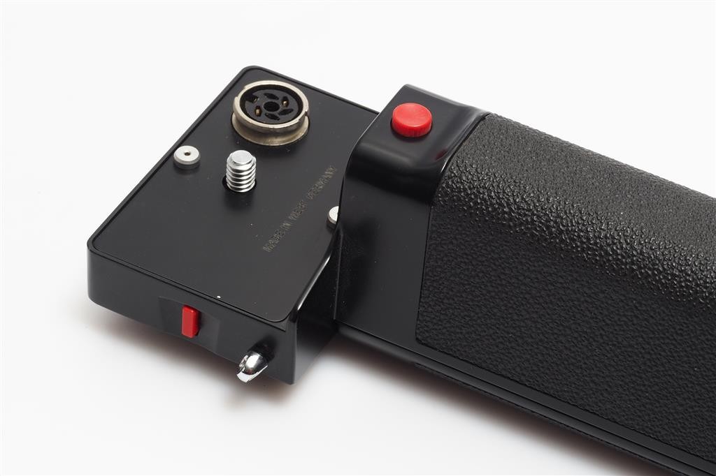 Zeiss Ikon Grip For SE Super Electronic MINT In BOX