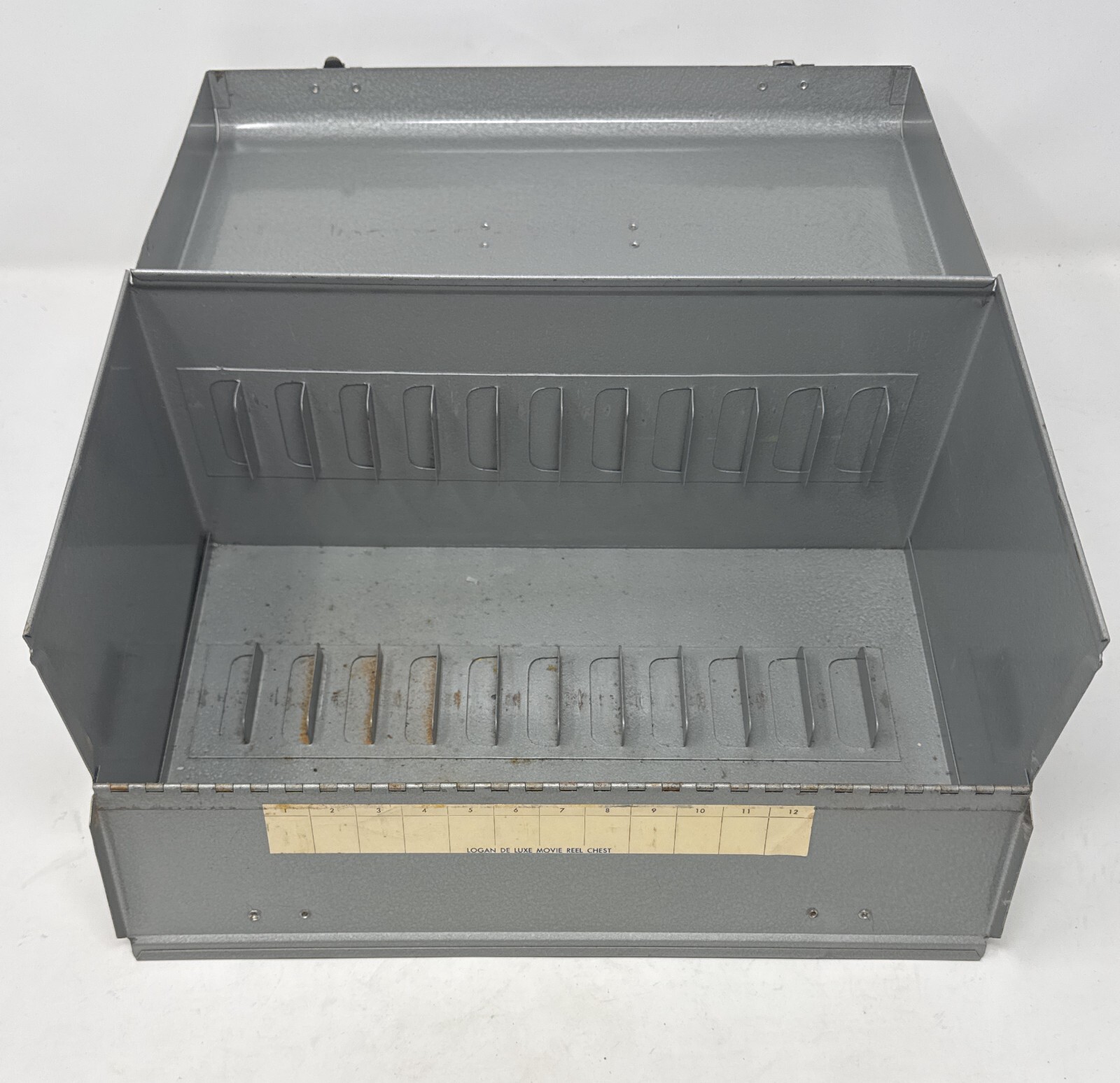 Vintage Logan de Luxe Movie Reel Chest Holds 12 Canisters includes 6 canisters