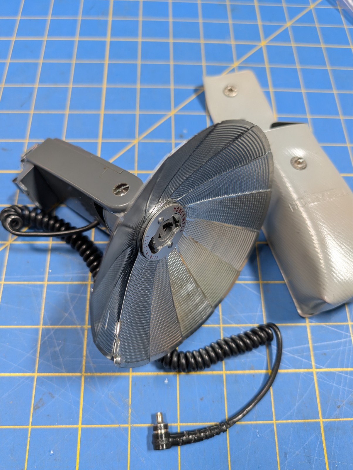 Honeywell Tilt-A-Mite Flash Original Pouch UNTESTED c12