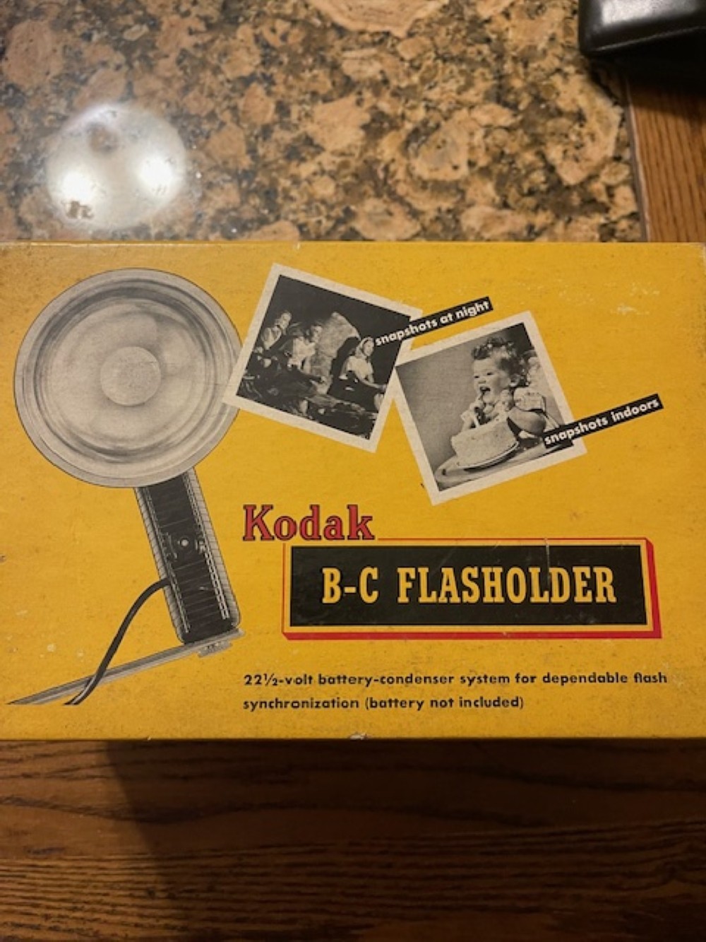 VTG Kodak B-C Flasholder w/ Lumaclad Reflector, Box, Bracket, Booklet 22V battry