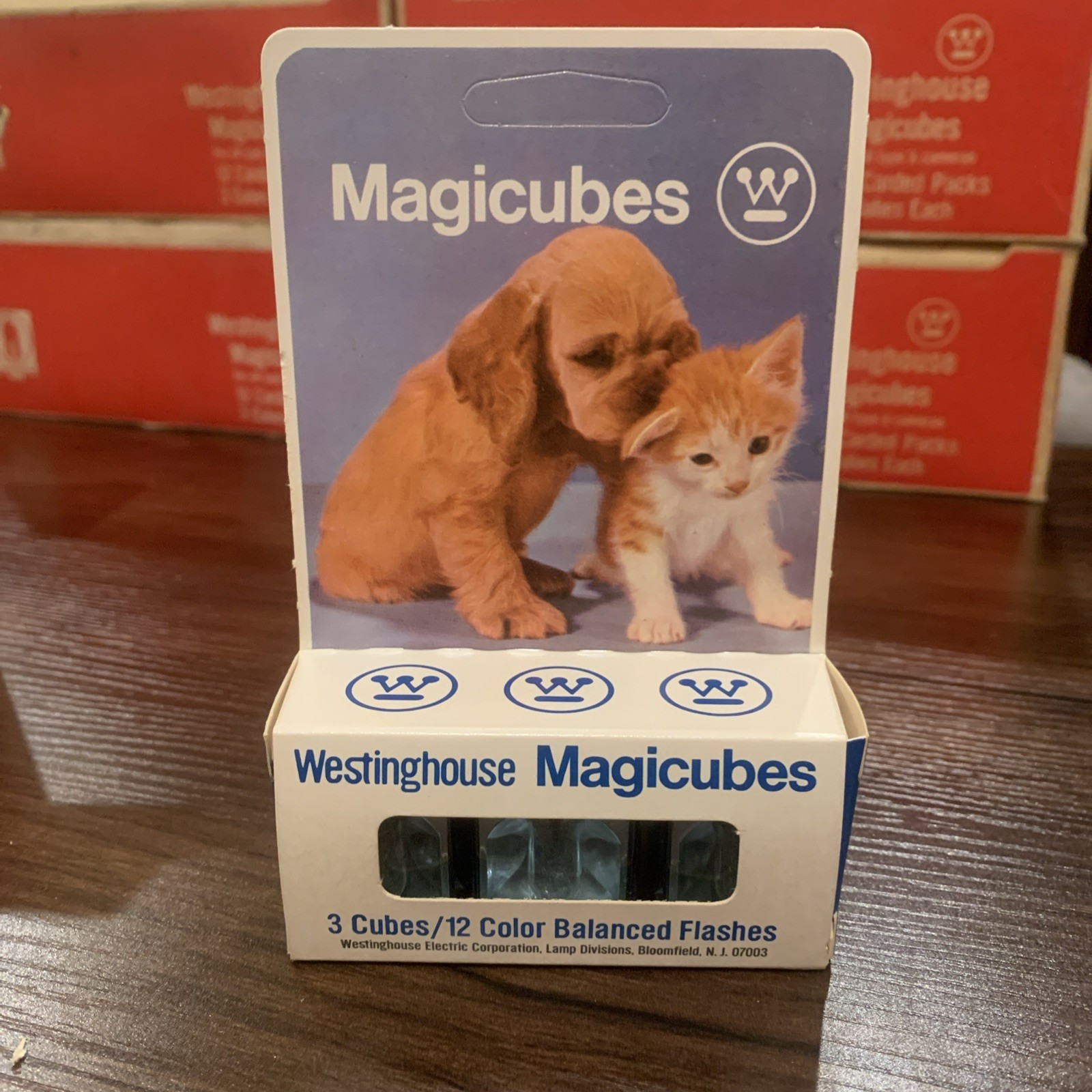 Vintage Westinghouse Magicubes Camera Flash Bulb Cubes Kodak X Series Made USA.