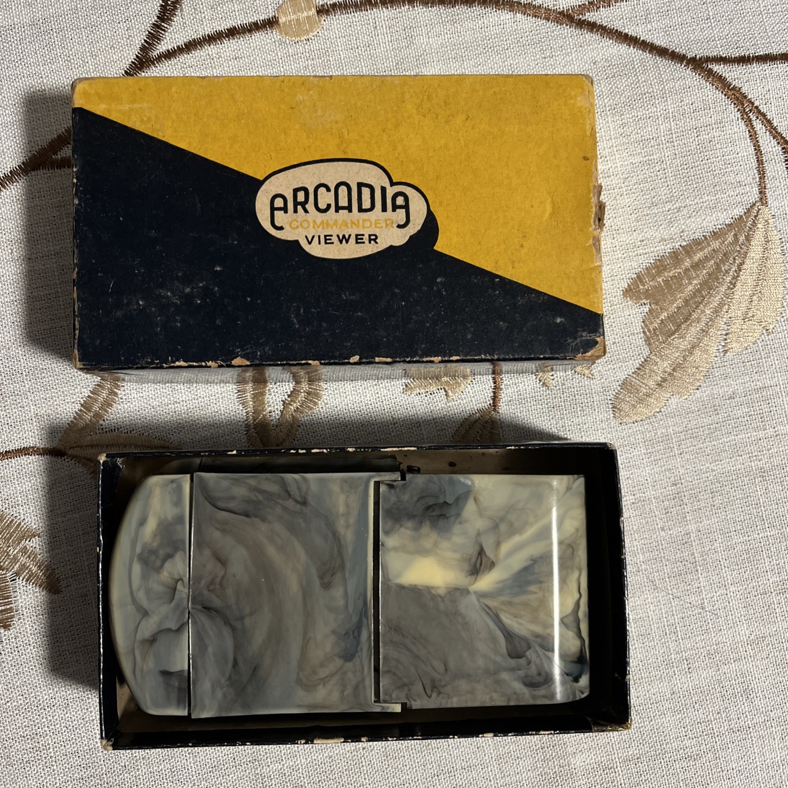 Vintage Arcadia Commander Viewer Pocket-Size Self-Light with Box