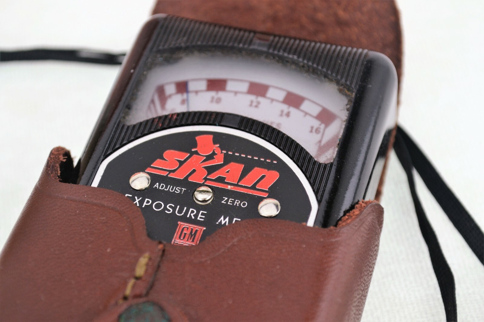 Antique Vintage Retro EXPOSURE light METER – SKAN – bakelite w/ leather case