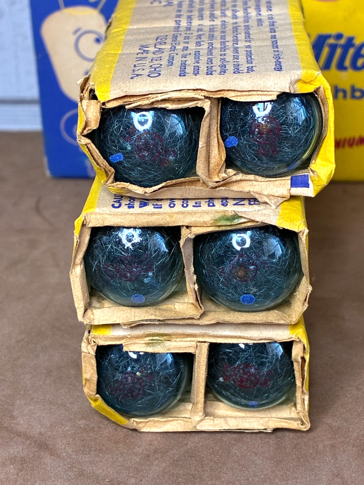 Vintage GE Power Mite M5B Blue Flashbulbs w/ Zirconium Foil ~ NOS ~ 12 Bulbs