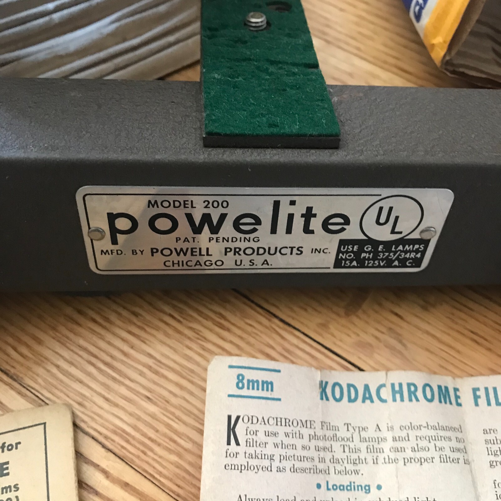 Senior Powelite vintage strip light Photo studio light working w/bulbs model 200