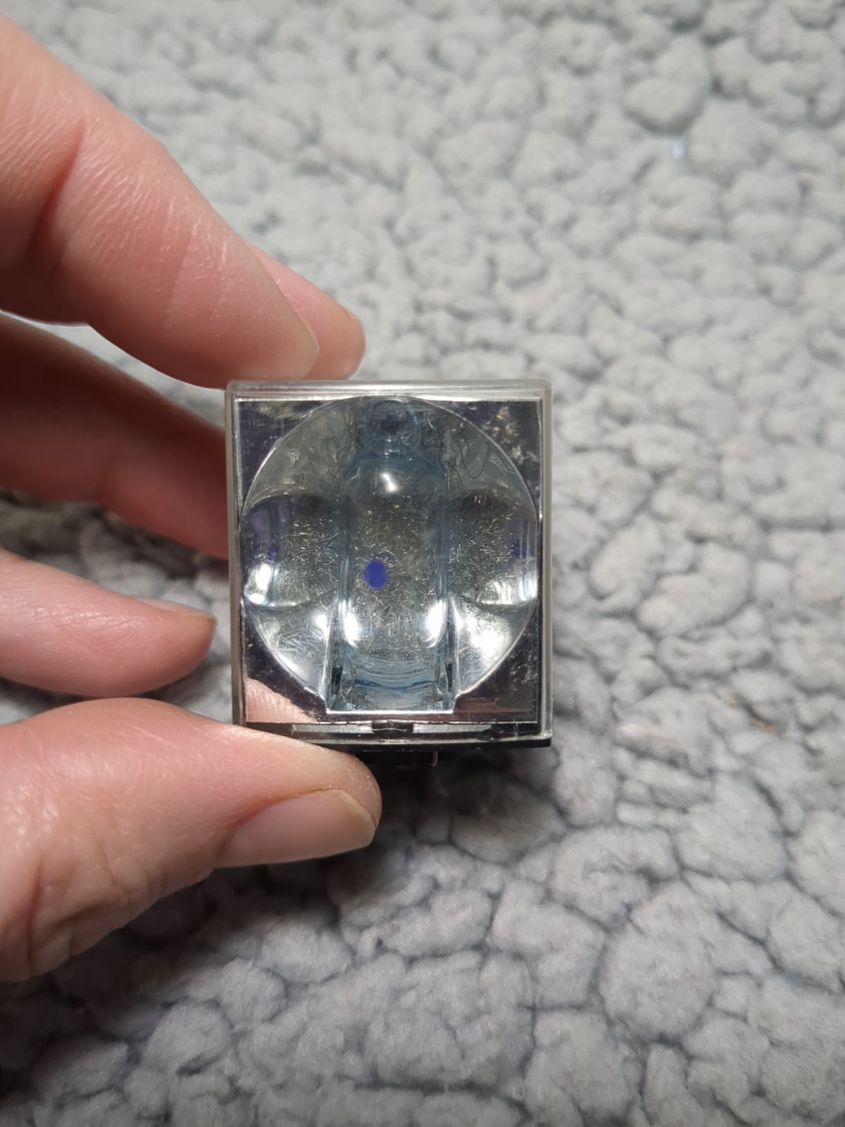 4 Vintage Plastic/Glass Flashcubes Circa 1970’s Sylvania Blue Dot and Norelco