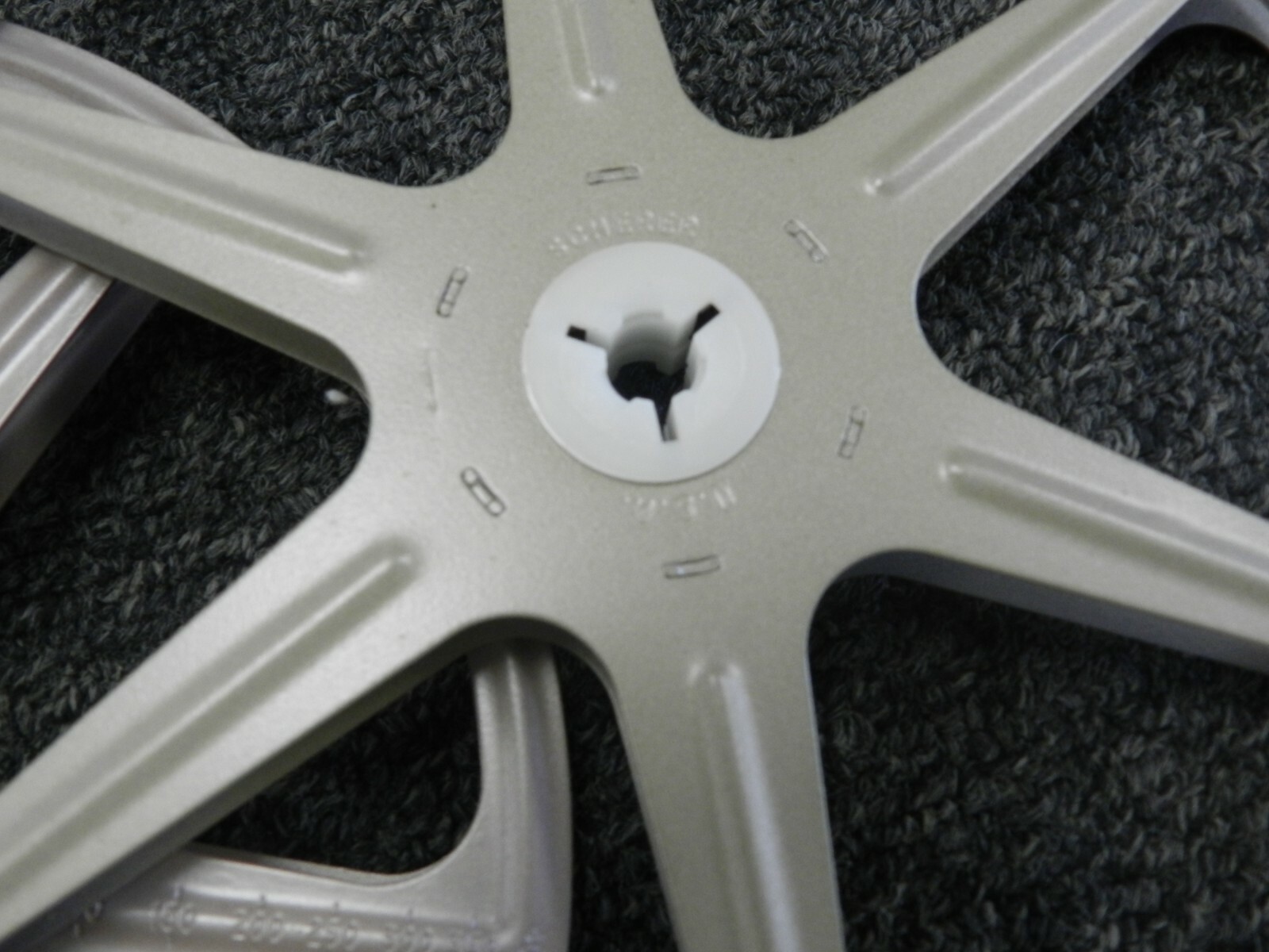 12 Sherer 7″ 8mm Reels