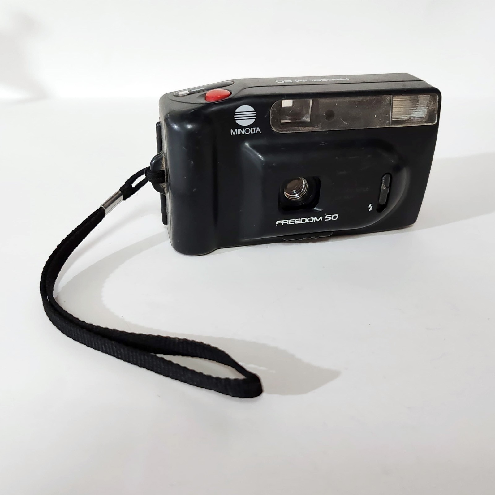 Minolta Freedom 50 – zoom lens camera – Vintage Film (UNTESTED)