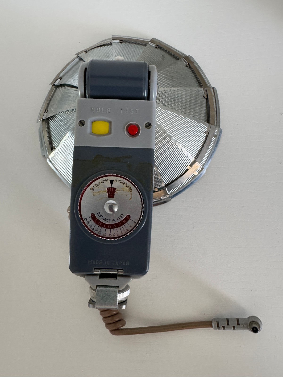 Vintage Honeywell Tilt-A-Mite Collapsible Flash Unit Untested
