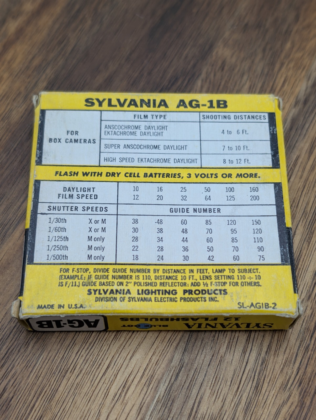 Vintage AG-1B AG 1B Flash Bulbs GE and Sylvania Mixed Lot 46 Total Bulbs