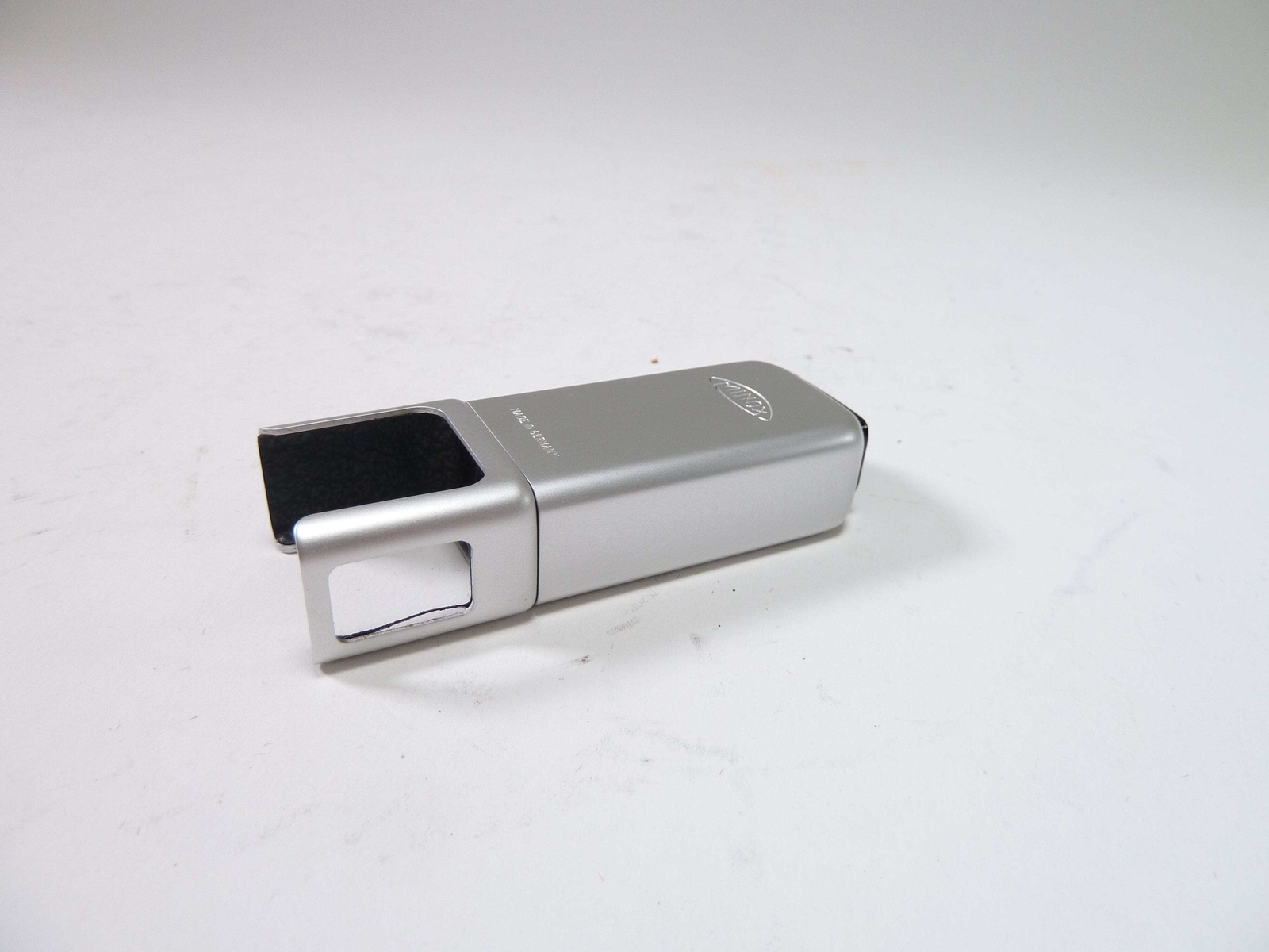 Minox Flash Adapter BC-AG 1 for Minox B with Case