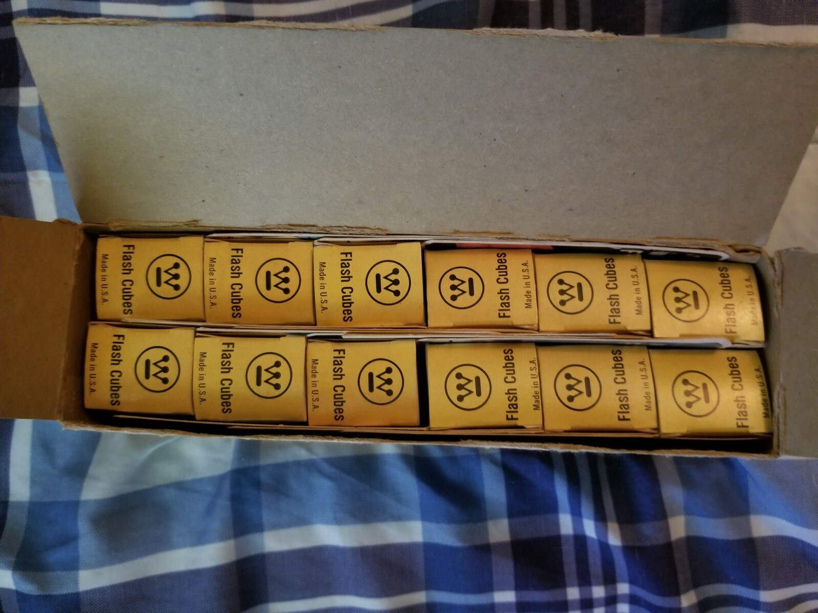 Vintage Flash Bulbs Westinghouse Color Balance Original Box 36 Bulbs 144 flashes