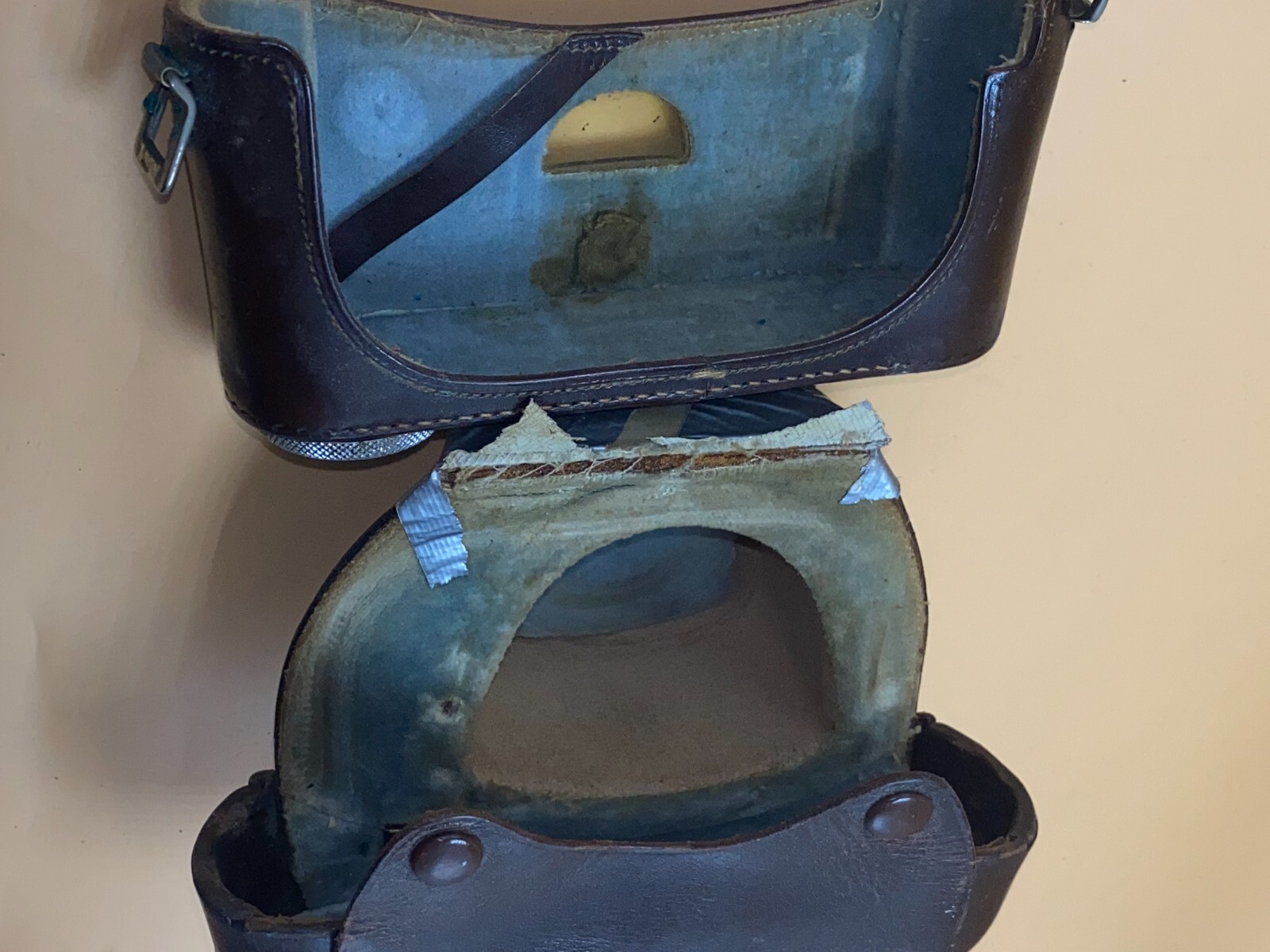 Leitz Wetzlar Leica Leather Camera Case with Window on Back Vintage – No Camera