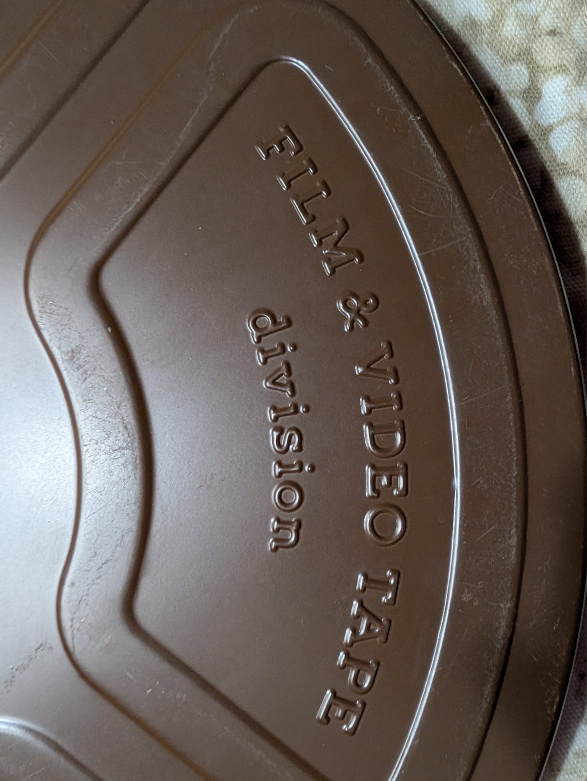 WTTW Chicago 16mm Brown Metal Film 12 1/2 Canister