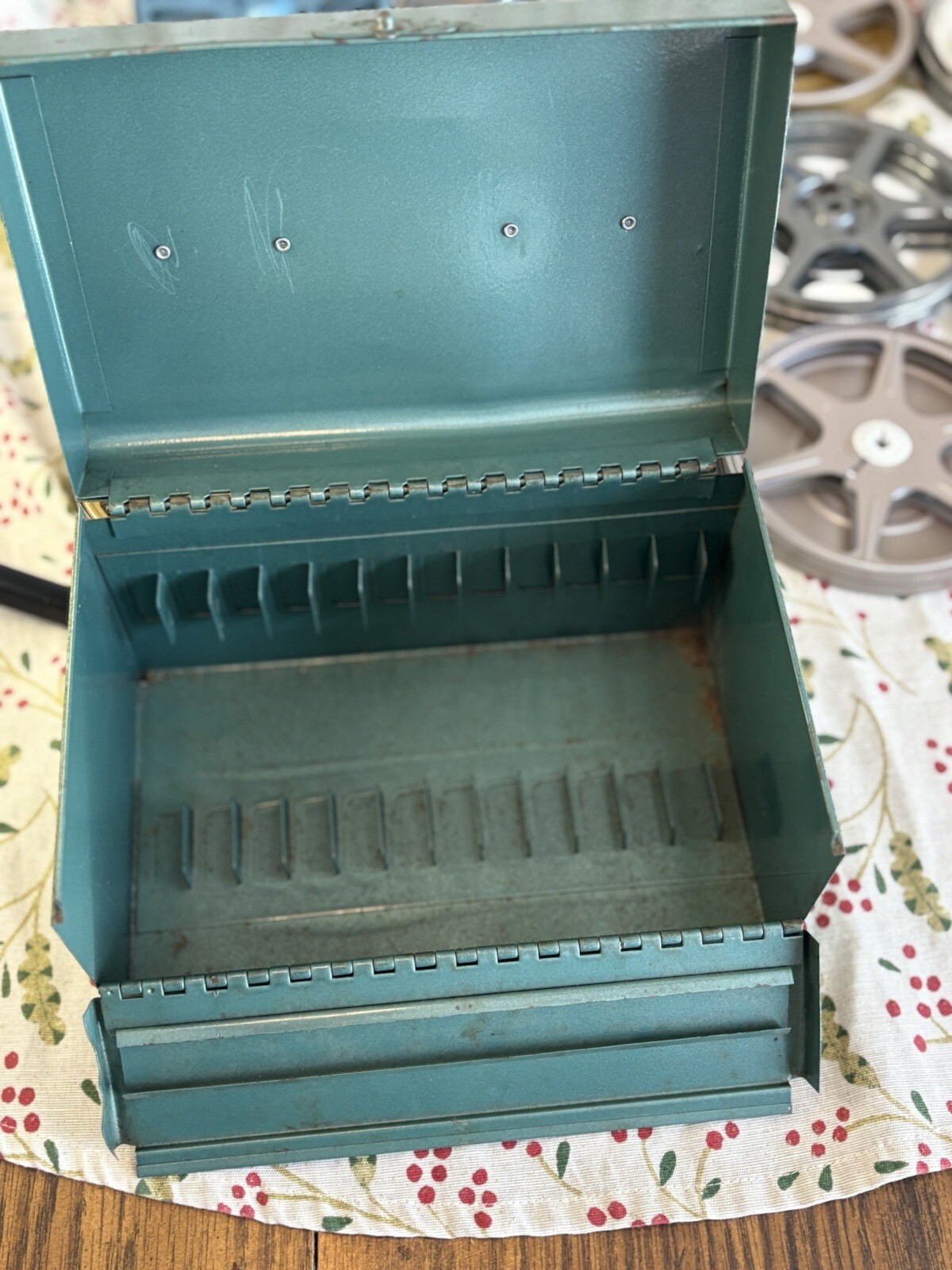 9 5″ Metal 8mm Film Reels with Canisters SCHERER & COMPCO With Carrying Case 🔥