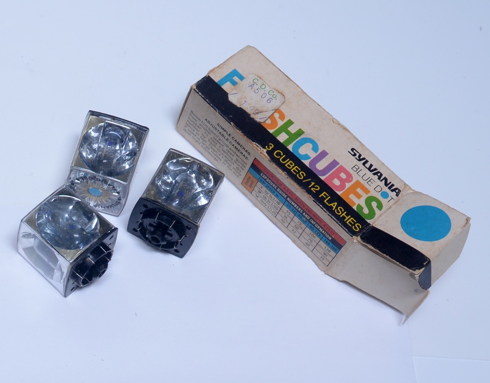 3 Sylvania Blue Dot FLASHCUBES Vintage Photography Flash