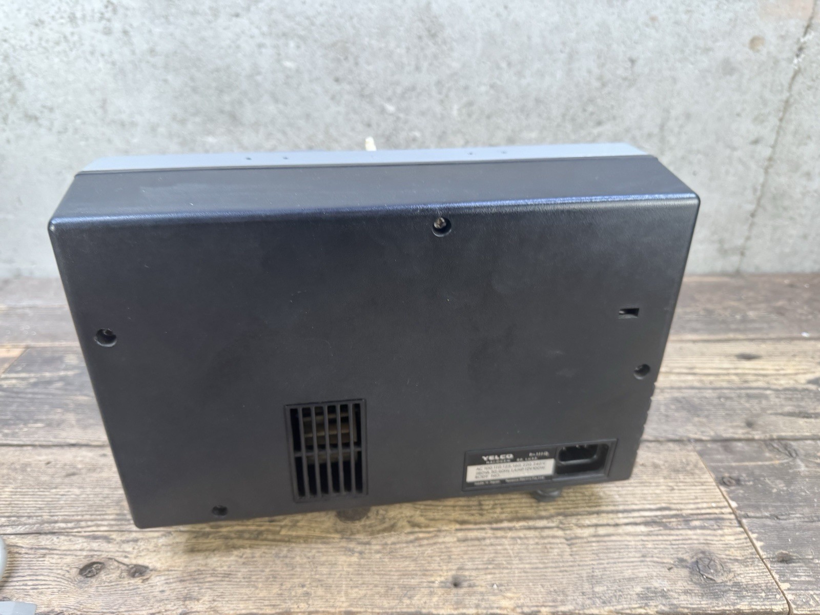 yelco projector P-111Q Vintage Halogen Deluxe For Parts
