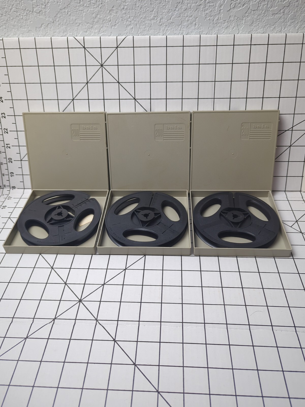 Set of 3 Baia Dual 8 200 ft Plastrc Movie Reels with Plastic Cases 8mm