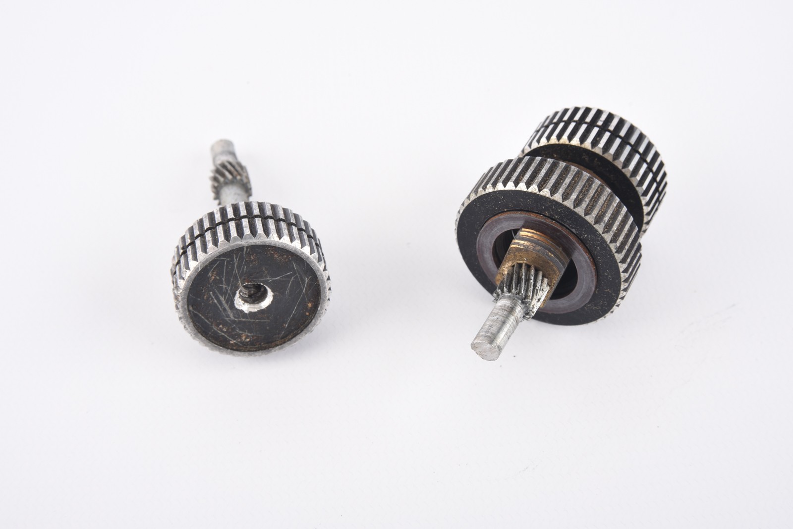 Plaubel Makiflex Automatic Camera Part Focus Knobs V09